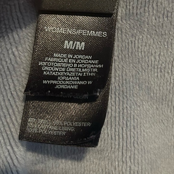 Northface full zip gray fleece with pink zipper, size medium. - Picture 3 of 5